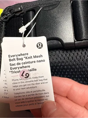 Lululemon Everywhere Belt Bag 1L in the Knit Mesh. NWT Black Sold Out Style thumbnail 4