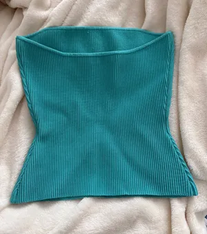 Aritzia top thumbnail 2