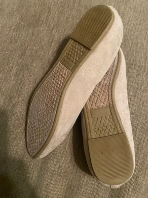 Madden Girl Faux-Suede Ballet Flats Size 7.5 Tan Color thumbnail 4