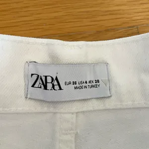 ZARA White High Waisted Straight Leg Jeans Women’s Size US 4 EU 36 thumbnail 6