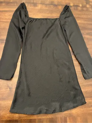 Princess Polly Mini Dress Women’s 4 Black Long Sleeve Satin Shiny thumbnail 3