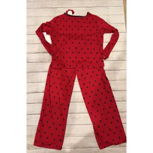 NWT Roudelain red long-sleeve Christmas Theme pajama set - Pants And Top Medium thumbnail 4