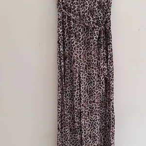 Simplee Belted Leopard Wide Leg Tube Jumpsuit thumbnail 4