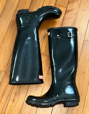 Hunter Original Tall Gloss Rain Boots thumbnail 1