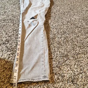 Old Navy Boyfriend Mid-Rise Distressed Gray Straight Leg Jean 12‎ Distressed thumbnail 6