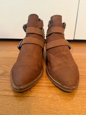 Dolce Vita Spur Leather Booties Tan Size 8 thumbnail 6