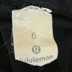 Lululemon Black Strappy Back Sleeveless Yoga Workout Athletic Sports Bra Top 6 thumbnail 4