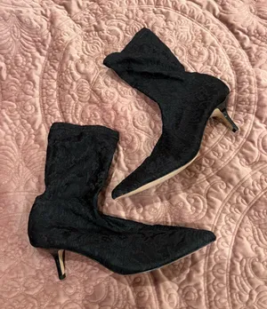 H&M Black Lace Pointed Toe Stiletto Ankle Boots thumbnail 1