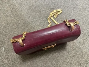 Burgundy Charles & Keith Croc-Effect Boxy Chain Strap Bag thumbnail 5