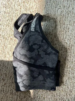 Gymshark Black Sports Bra thumbnail 1