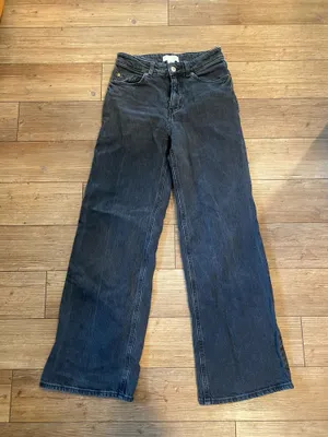 H&M Jeans thumbnail 1