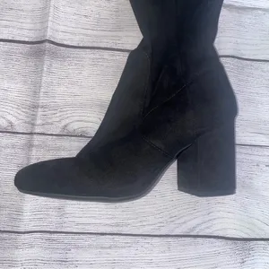 Seven Dials Brittany Black Knee-High Women's Boots thumbnail 2