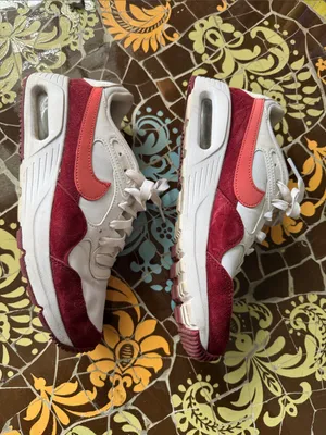 Nike White & Red Low-Profile Sneakers thumbnail 3
