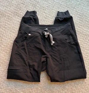 FIGS Scrub Pants thumbnail 1