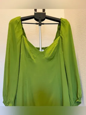 Aritzia Wilfred Novella Dress in Succulent Green Size 8 Puff Long Sleeve thumbnail 3