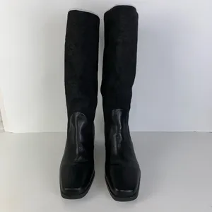 Black Floral Rose Embossed Suede Leather Boots Women's Sz 7 M Markon Suela thumbnail 3