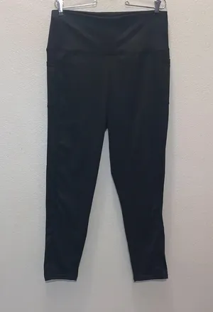 Woman’s 2XL Black High-Waisted Leggings Side Pockets thumbnail 1