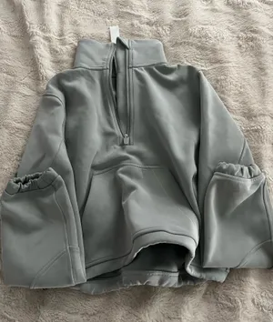 Lululemon Half-Zip thumbnail 1