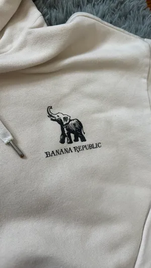 Hoodie  thumbnail 5