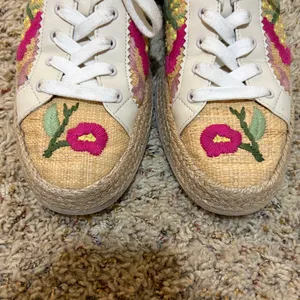 Dolce Vita Azalia Floral Embroidered Woven Raffia Sneakers Size 8.5 thumbnail 12