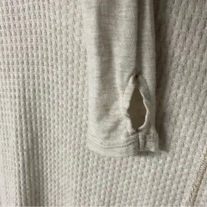 We The Free Free People Laguna Light Beige Thermal Long Sleeve Top Women Size XS Thumb Holes thumbnail 7