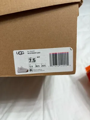 UGG EZ Duzzit Lace Sneakers Off-White 7.5 thumbnail 2