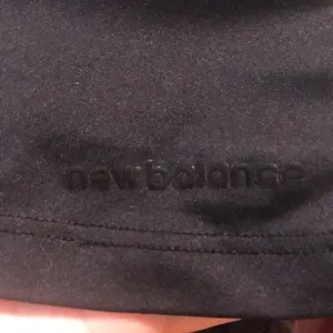 🎉 4 for $20 New Balance Tank with build in bra, size medium thumbnail 5