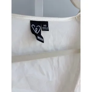 WINDSOR Ivory Tie Front Long Sleeve Crop Top XS thumbnail 3