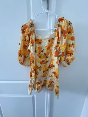 Nicole Miller Artelier Floral Puff Sleeve Blouse Size S thumbnail 8
