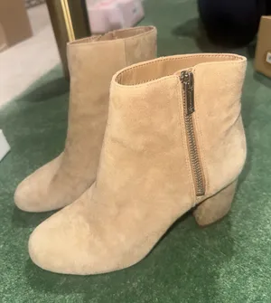 Ankle Suede Tan Boots Size 6 thumbnail 1