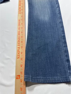 Wrangler Straight Leg Blue Denim Jeans - Classic Comfort & A thumbnail 3