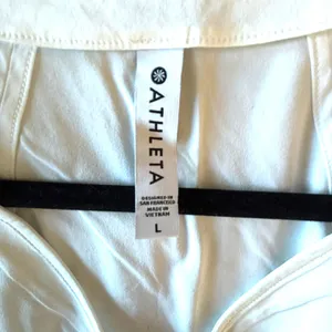 NWT Athleta L scrubs medical V-neck white top shirt Boulevard short sleeve thumbnail 4