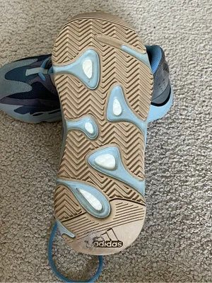 adidas Yeezy Boost 700 Carbon Blue Men’s Size 6.5 Women’s Size 8 thumbnail 6