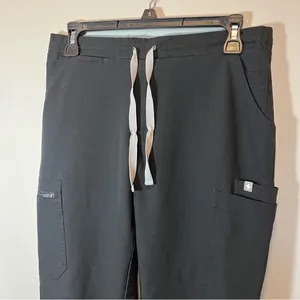Figs Women’s Black Yola Scrub Pants Small thumbnail 2