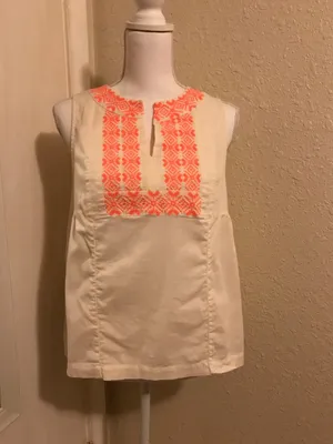 NWT Sleeveless Embroidered Split thumbnail 2