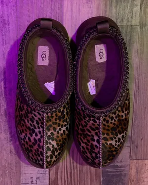 UGG Tazz Platform Slippers thumbnail 1