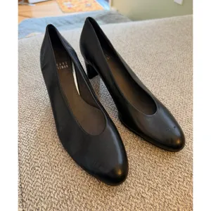 Stuart Weitzman Women's Black Leather‎ Almond Toe Slip On Pumps 5 1/2 M thumbnail 2