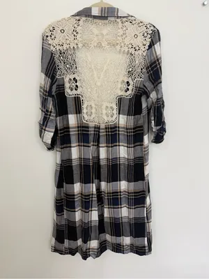 Altar’d State Lace-Trim Plaid Tunic in Black and Cream size Small thumbnail 2