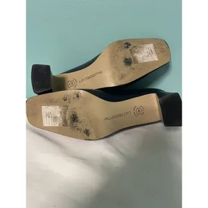 Liz Claiborne womens 6 navy blue leather pumps dress shoes‎ heels S-289 thumbnail 6