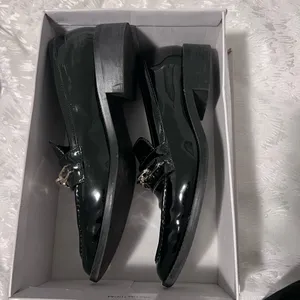 Zara Women’s Patent Chain Loafer Shoes Black Size 38 thumbnail 5