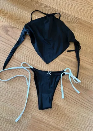 Frankie’s bikinis set thumbnail 1
