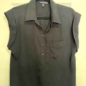 Women's Small Black Dressy Victoria's Secret Silky Short Sleeve Top thumbnail 1