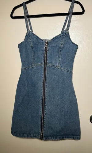 Top Charme Medium Wash Denim Zip Front Mini Dress O-Ring Sweetheart Size P thumbnail 1
