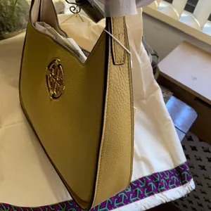 Authentic TORY BURCH Leather shoulder/Crosby bag thumbnail 15
