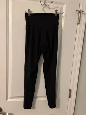 Offline by Aerie Black Offline Leggings, Sz M thumbnail 2