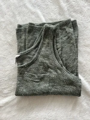 Time & Tru Knit Tank Top thumbnail 1