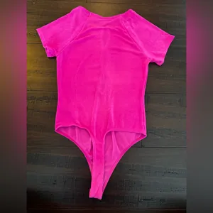 Wild Fable Hot Pink Cut Out Short Sleeve Bodysuit Size Small thumbnail 4