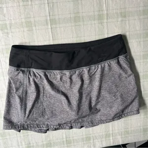 Lululemon Gray and Black Athletic Skort thumbnail 3