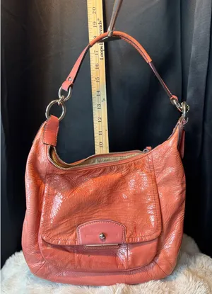 Coach Coral Pink Crinkled Patent Leather Hobo Shoulder Bag Turnlock Pink Bag thumbnail 1