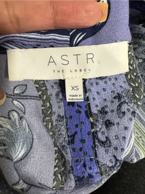 Anthropologie-Astr the Label Lavender and Navy Floral-Stripe Sleeveless Dress thumbnail 4